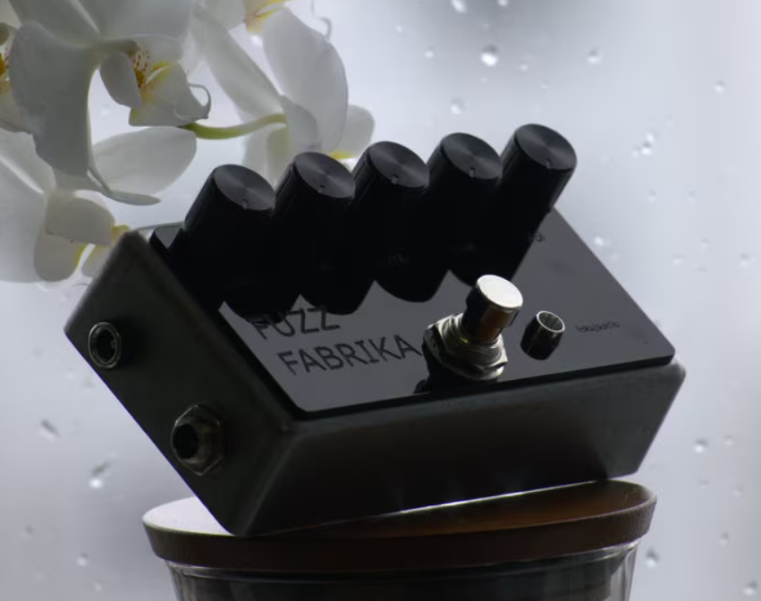 Lokajaudio Fuzz fabrika - NOS czechoslovak GE transistors